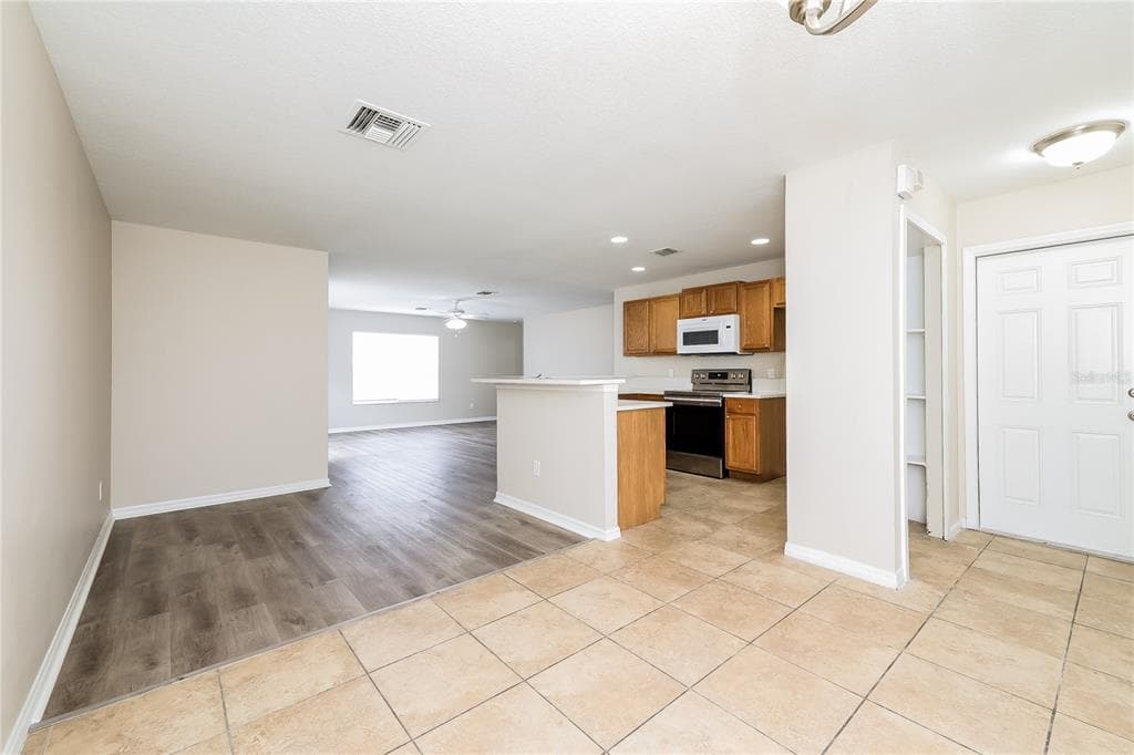 480 DANUBE DRIVE, POINCIANA, FL 34759 — zdjęcie 4