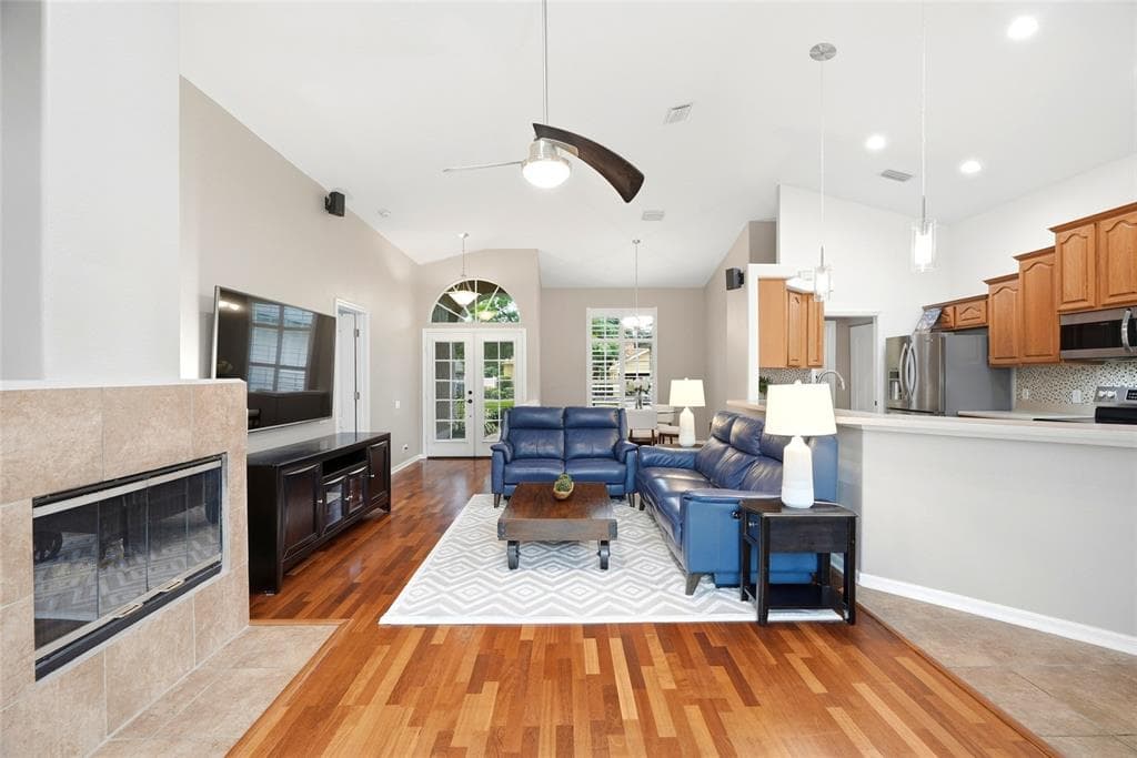 1258 PARADISE LAKE DRIVE, TARPON SPRINGS, FL 34689 — zdjęcie 4