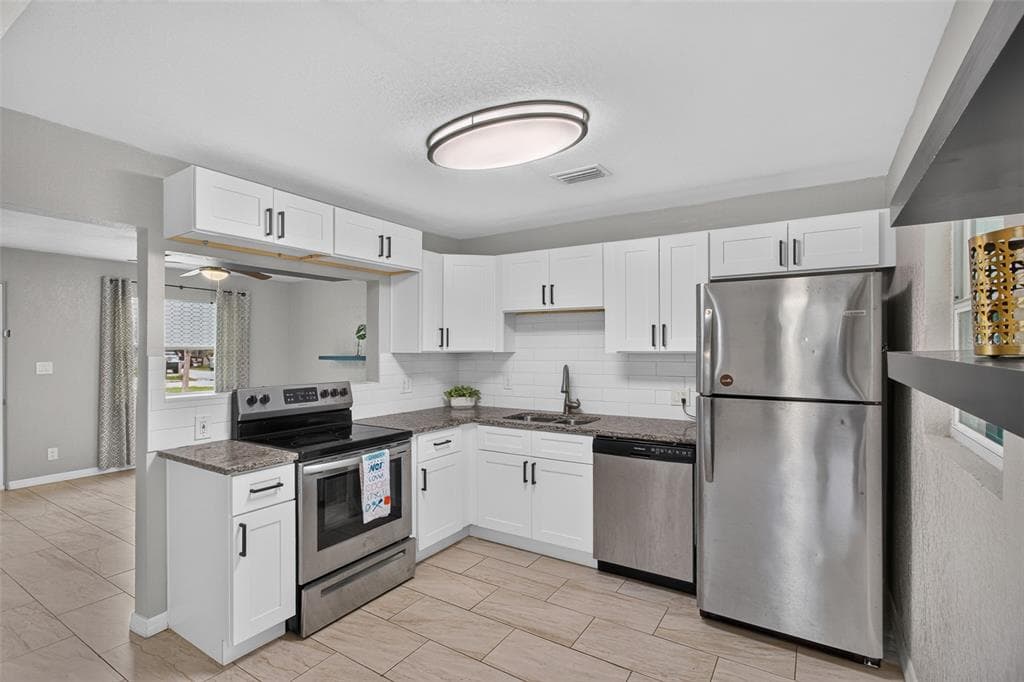 4529 73RD STREET N, ST PETERSBURG, FL 33709 — zdjęcie 5