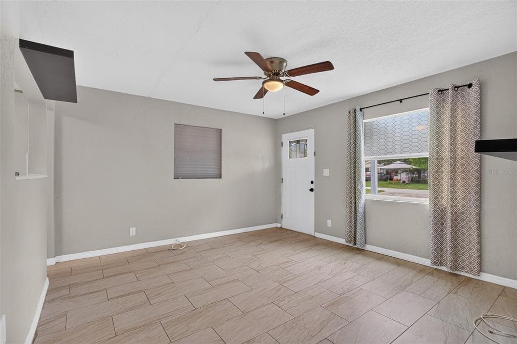 4529 73RD STREET N, ST PETERSBURG, FL 33709 — zdjęcie 4