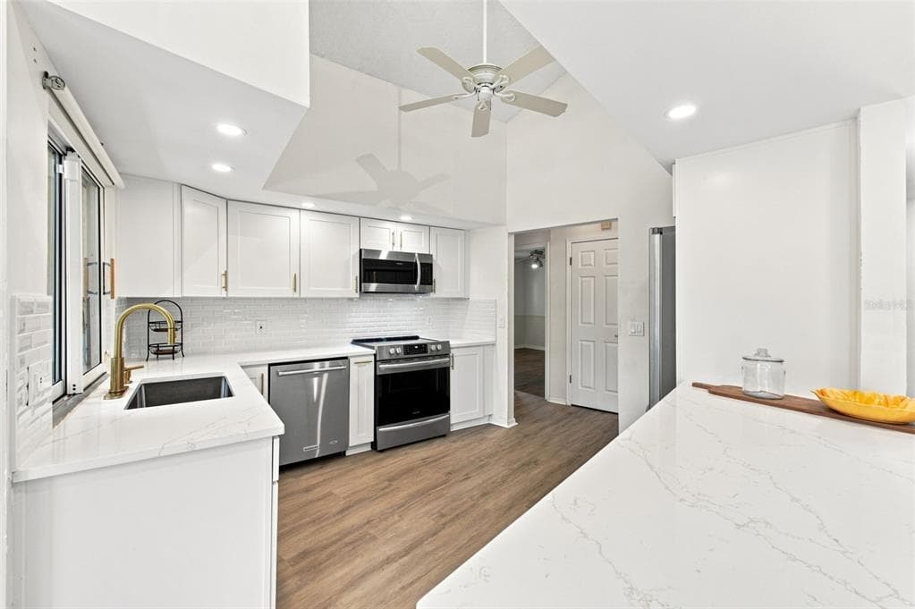 13513 WOODSIDE DRIVE, HUDSON, FL 34667 — zdjęcie 3