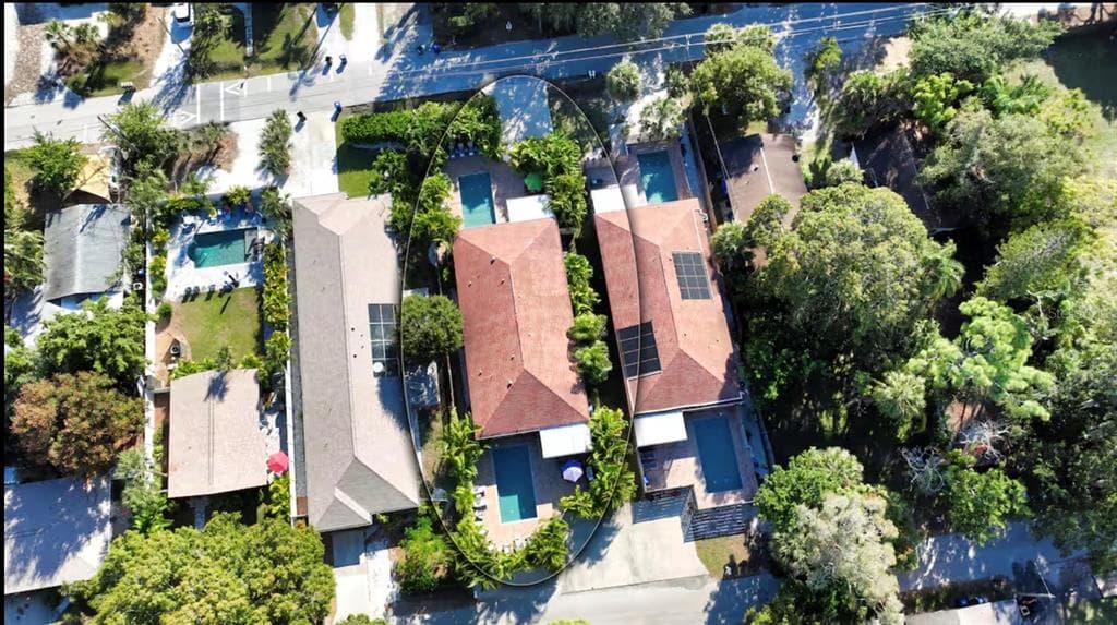 2047 ROSELAWN STREET, SARASOTA, FL 34231