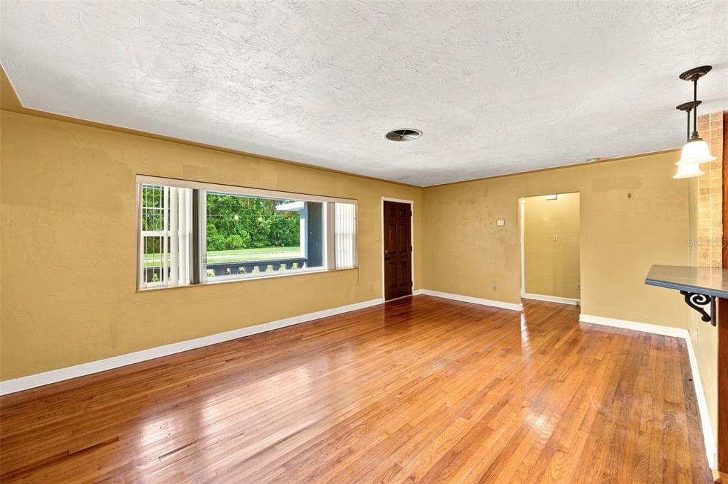 4310 DR MARTIN LUTHER KING JR STREET S, ST PETERSBURG, FL 33705 — zdjęcie 3