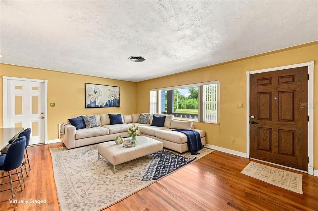 4310 DR MARTIN LUTHER KING JR STREET S, ST PETERSBURG, FL 33705 — zdjęcie 4