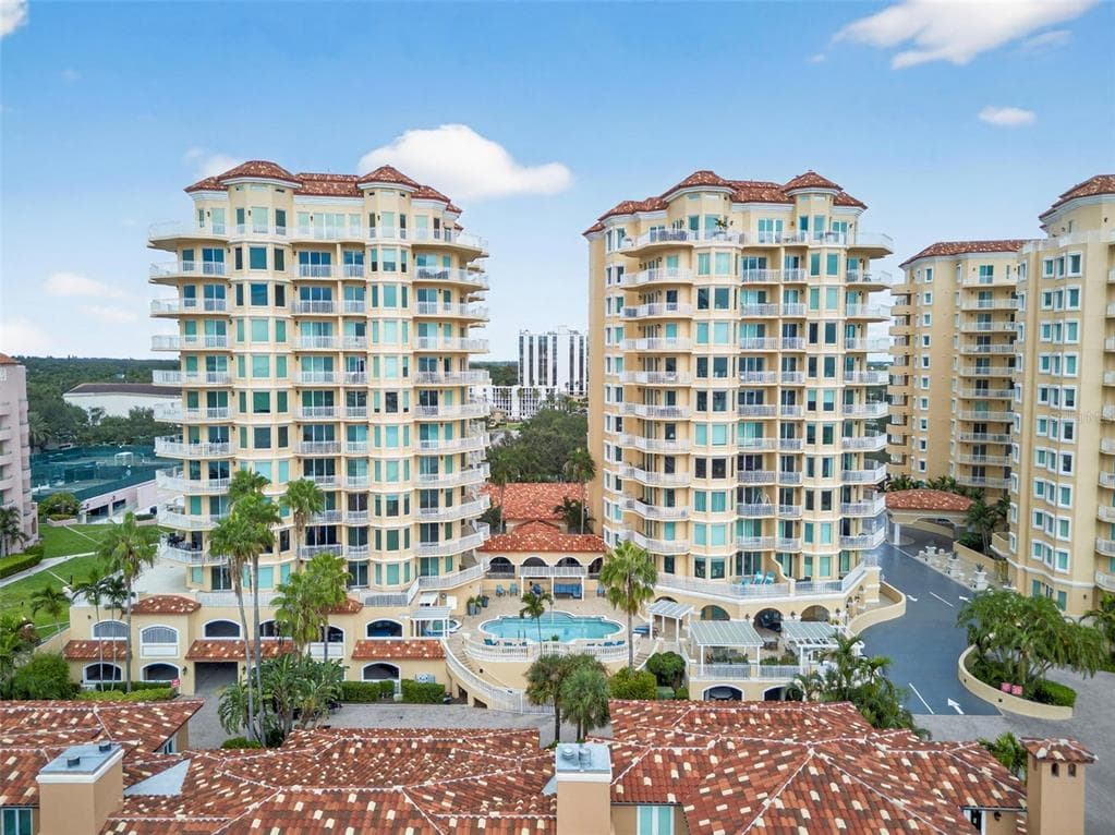 555 5TH AVENUE NE # 521, ST PETERSBURG, FL 33701