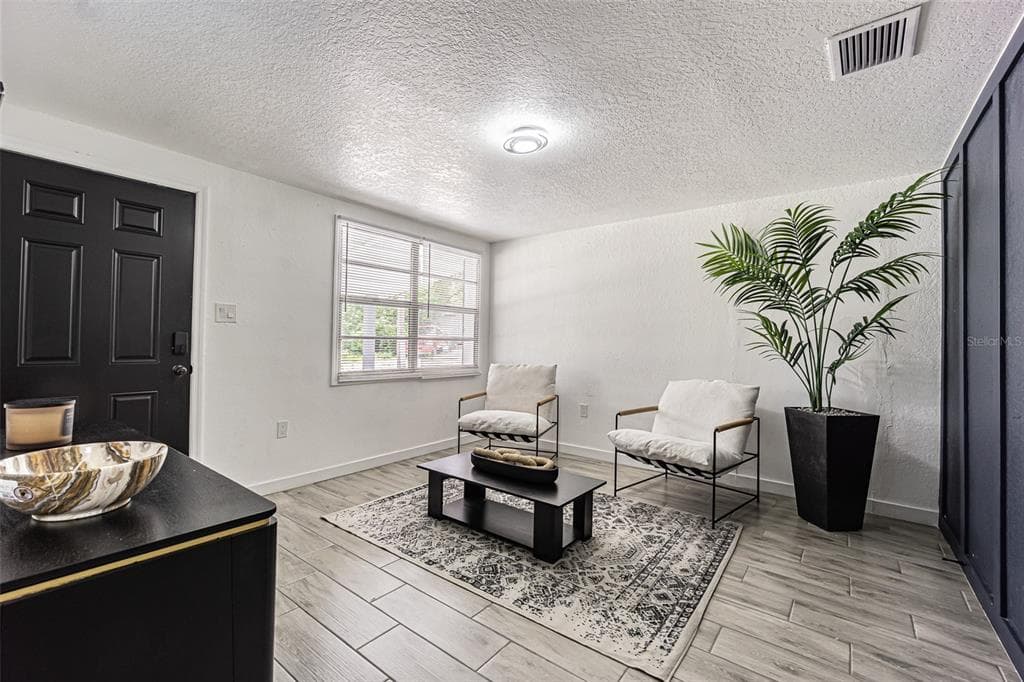 5817 E 30TH AVENUE, TAMPA, FL 33619 — zdjęcie 5