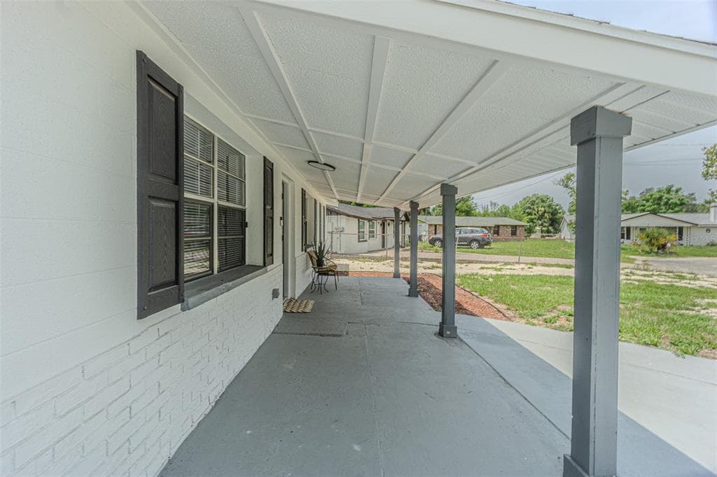 5817 E 30TH AVENUE, TAMPA, FL 33619 — zdjęcie 4