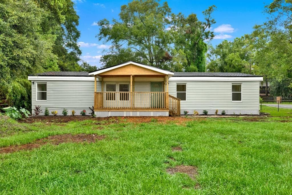 5801 MYRTLE LANE, TAMPA, FL 33625