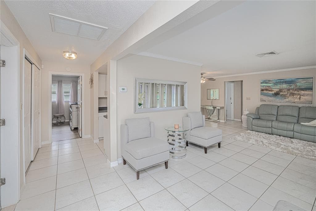 18423 ALPHONSE CIRCLE, PORT CHARLOTTE, FL 33948 — zdjęcie 5