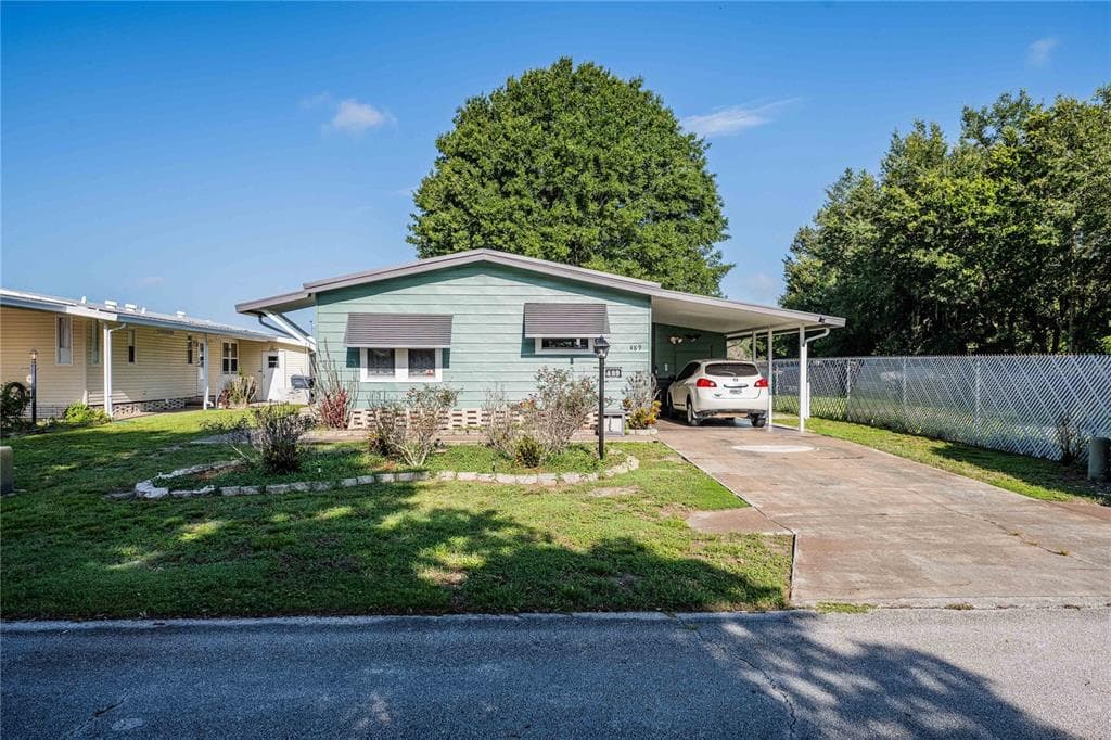 489 VILLAGE CIRCLE SW, WINTER HAVEN, FL 33880