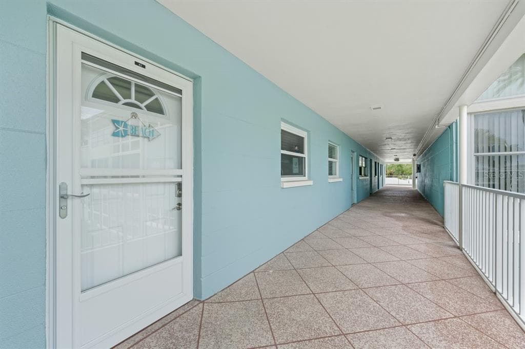 6061 2ND STREET E # 45, ST PETERSBURG, FL 33706 — zdjęcie 3