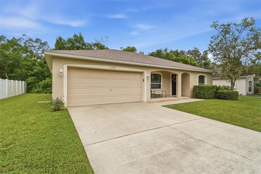 1302 BENTON LAKE DRIVE E, DELAND, FL 32724 — zdjęcie 2