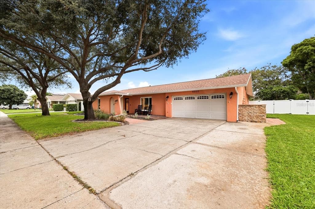 8805 KENWOOD ROAD, SEMINOLE, FL 33777 — zdjęcie 2