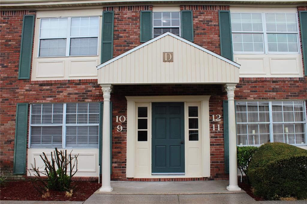 1920 E EDGEWOOD DRIVE # D9, LAKELAND, FL 33803