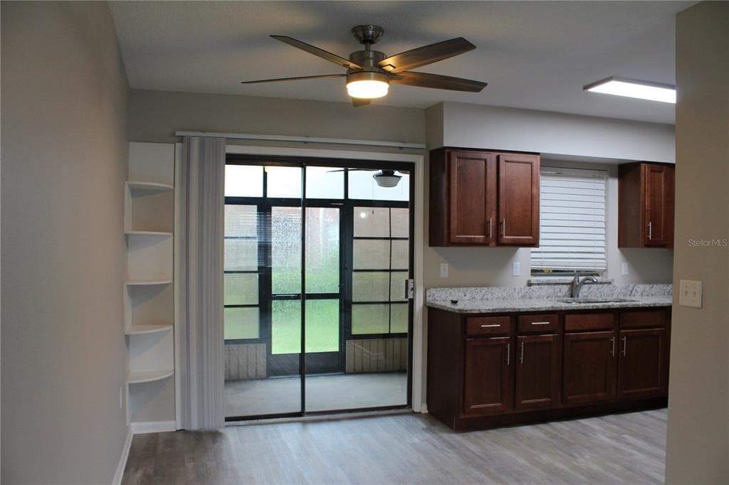 1920 E EDGEWOOD DRIVE # D9, LAKELAND, FL 33803 — zdjęcie 5