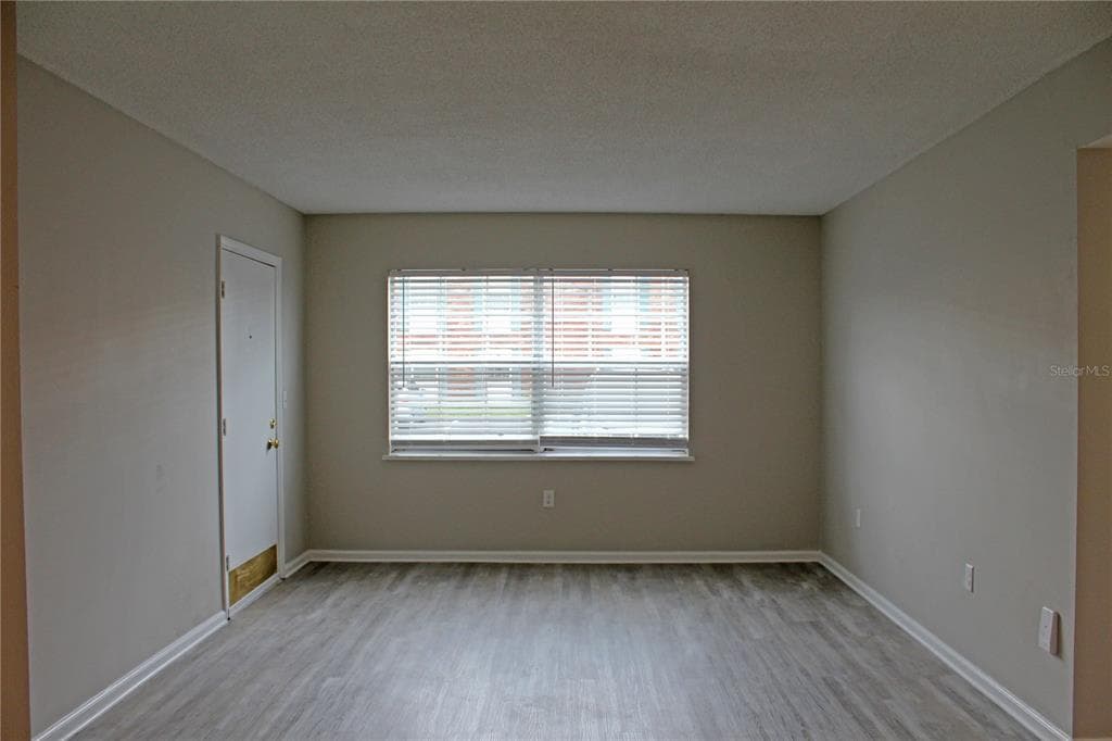 1920 E EDGEWOOD DRIVE # D9, LAKELAND, FL 33803 — zdjęcie 4