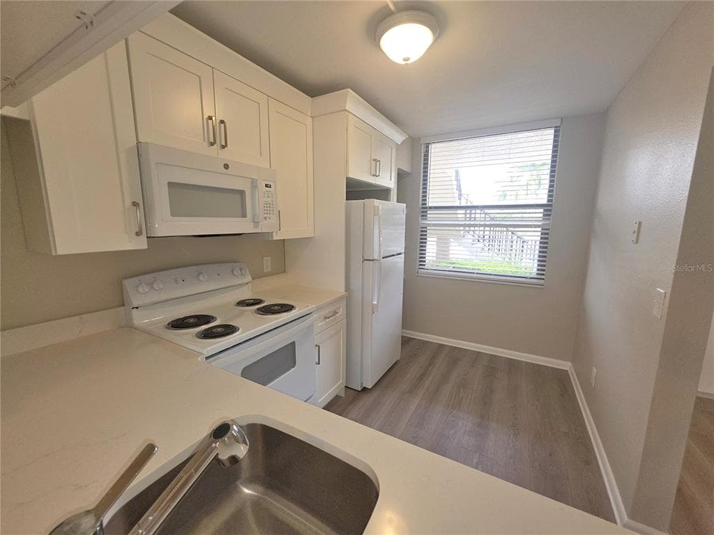 2049 SKIMMER COURT W # 311, CLEARWATER, FL 33762 — zdjęcie 2