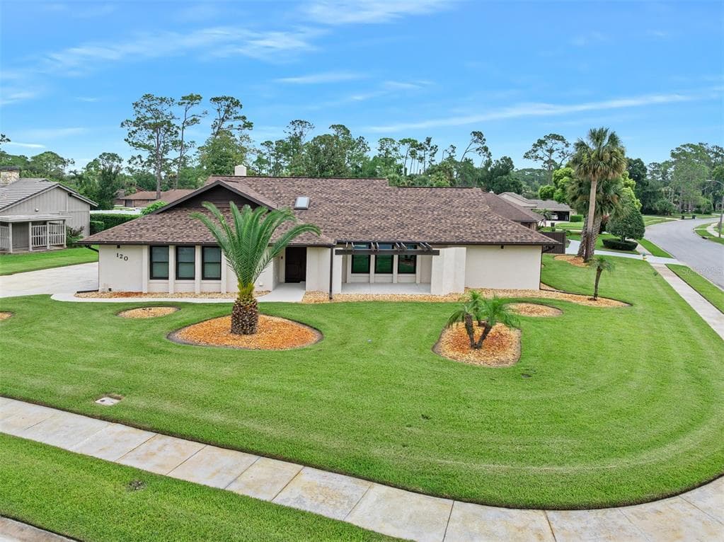 120 PEACHTREE CIRCLE, DAYTONA BEACH, FL 32114