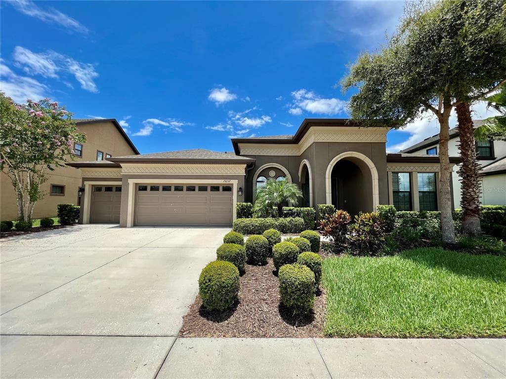 19237 FALCON CREST BOULEVARD, LAND O LAKES, FL 34638 — zdjęcie 2