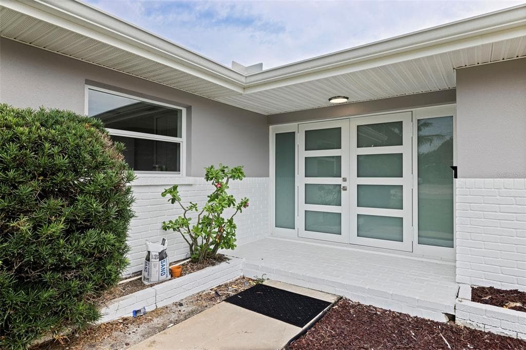 7073 S SHORE DRIVE S, ST PETERSBURG, FL 33707 — zdjęcie 3