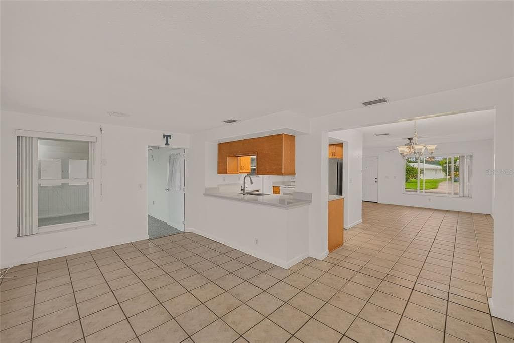 14144 87TH AVENUE, SEMINOLE, FL 33776 — zdjęcie 2