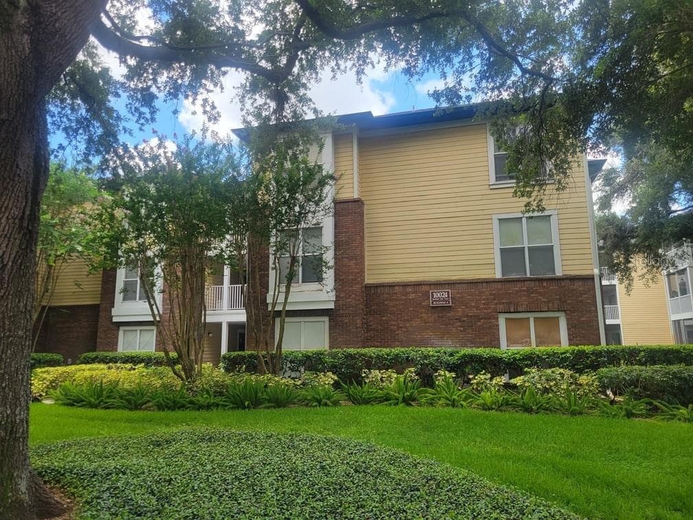 10024 STRAFFORD OAK COURT # 813, TAMPA, FL 33624