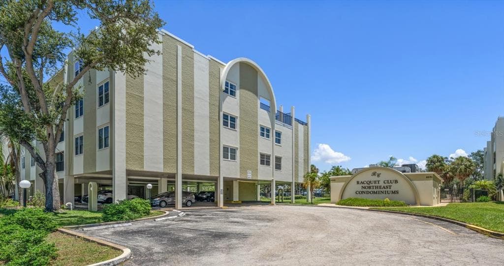 4681 1ST STREET NE # 308, ST PETERSBURG, FL 33703 — zdjęcie 3