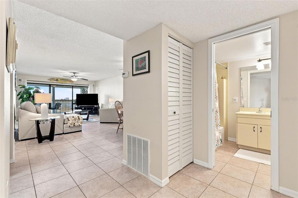 3601 S BANANA RIVER BOULEVARD # A304, COCOA BEACH, FL 32931 — zdjęcie 4