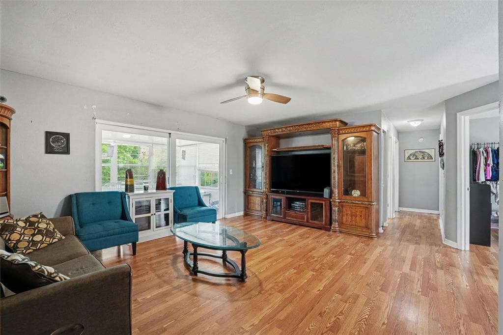818 CAMBRIDGE WAY, LAKE WALES, FL 33853 — zdjęcie 3