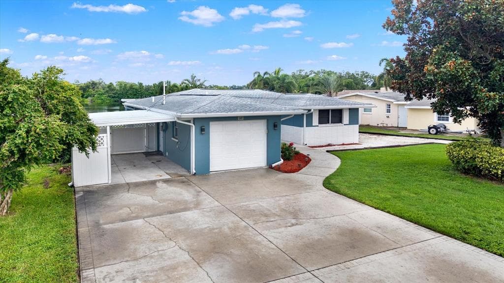 5995 BLOSSOM LAKE DRIVE, SEMINOLE, FL 33772
