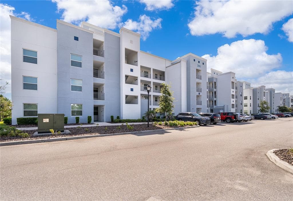 3191 PARADOX CIRCLE # 208, KISSIMMEE, FL 34746