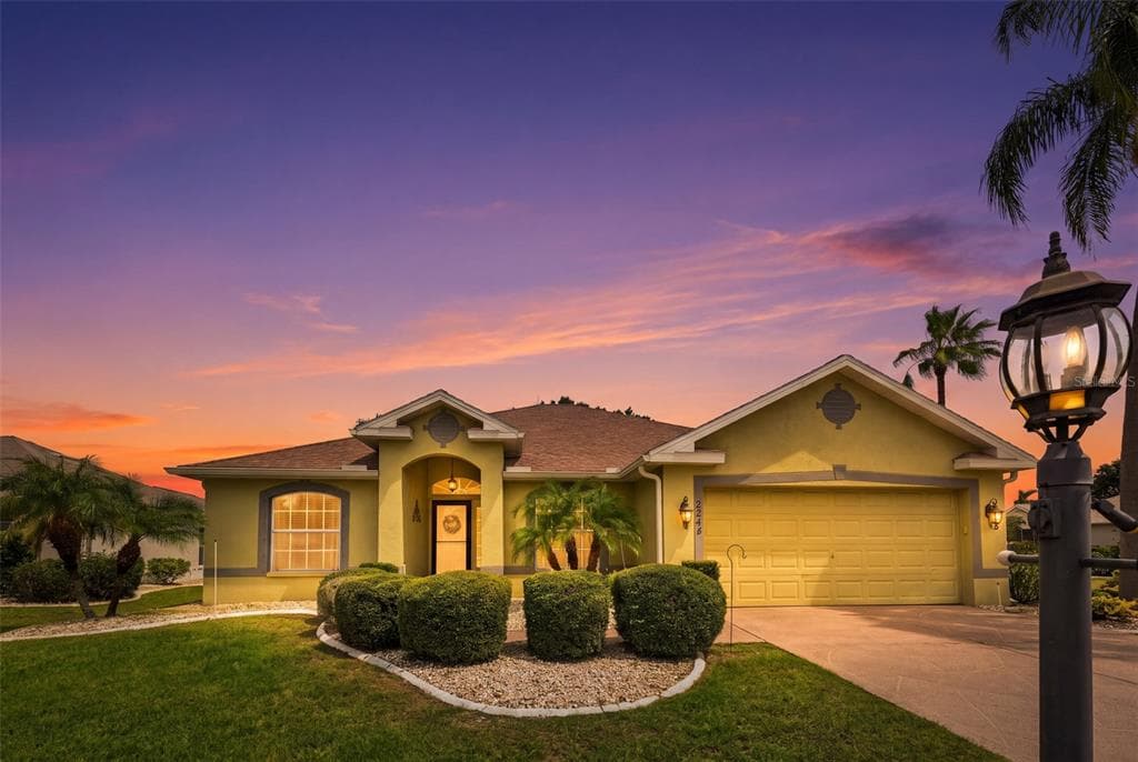 2242 W DEL WEBB BOULEVARD, SUN CITY CENTER, FL 33573