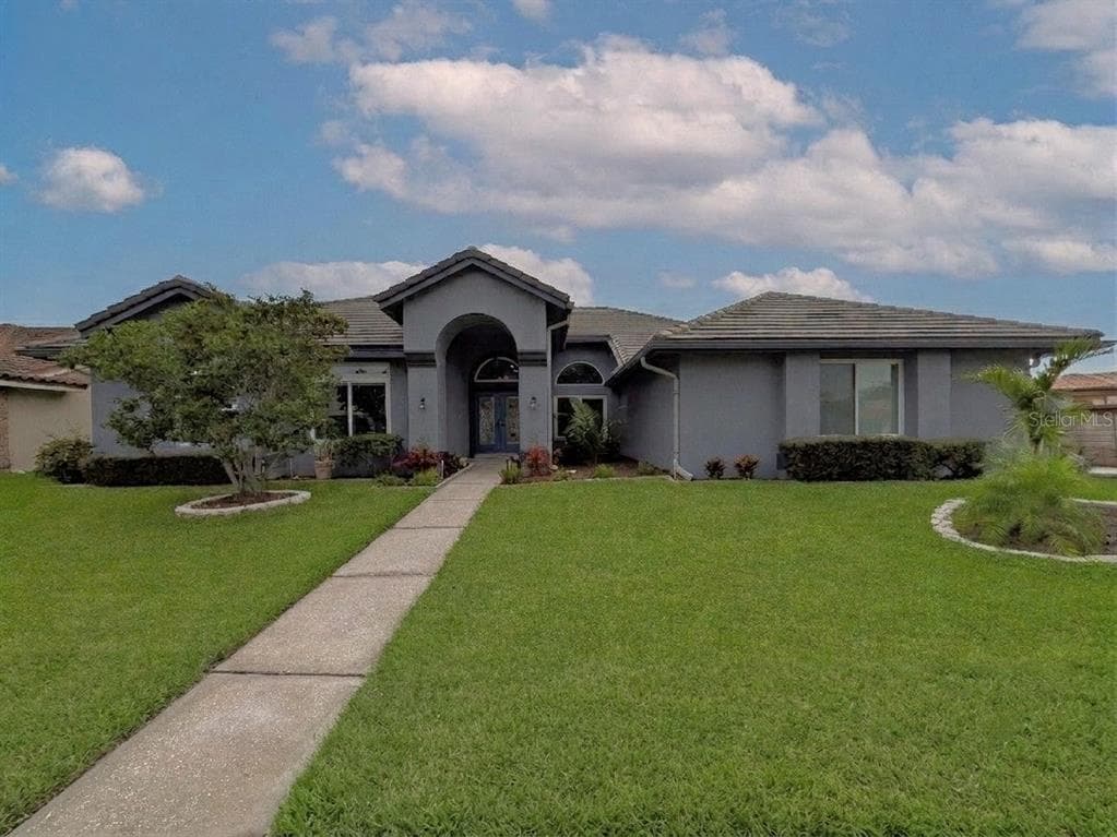 5101 E LONGBOAT BOULEVARD, TAMPA, FL 33615