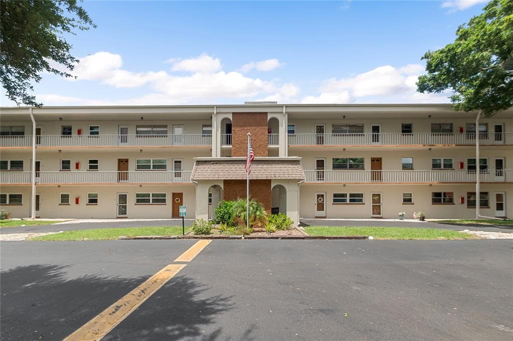 5880 38TH AVENUE N # 109, ST PETERSBURG, FL 33710 — zdjęcie 5
