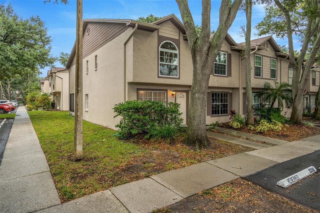 2208 FLETCHERS POINT CIRCLE, TAMPA, FL 33613 — zdjęcie 4