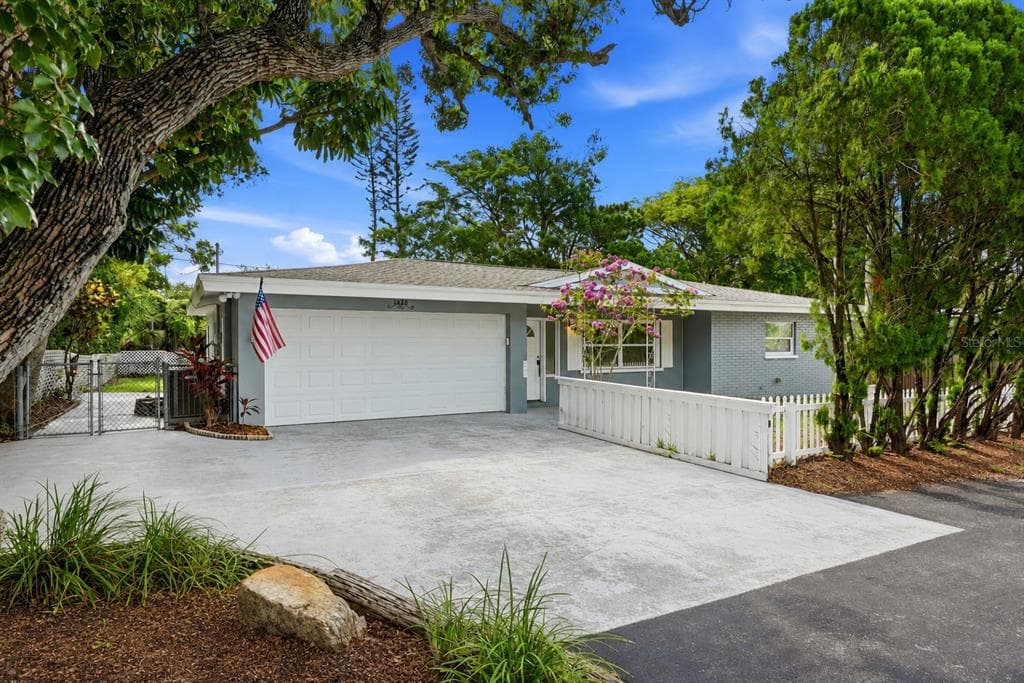 1628 S HIGHLAND AVENUE, CLEARWATER, FL 33756