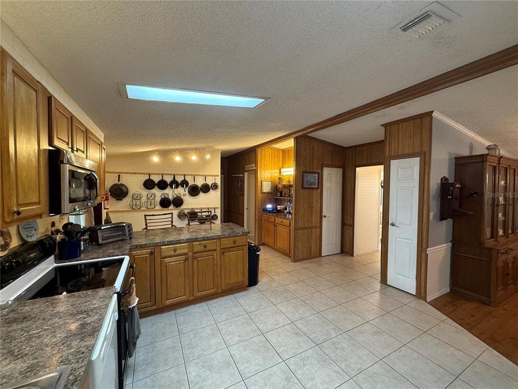 802 ROBIN LANE, WILDWOOD, FL 34785 — zdjęcie 4