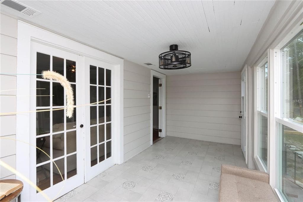 1532 13TH STREET S, ST PETERSBURG, FL 33705 — zdjęcie 3