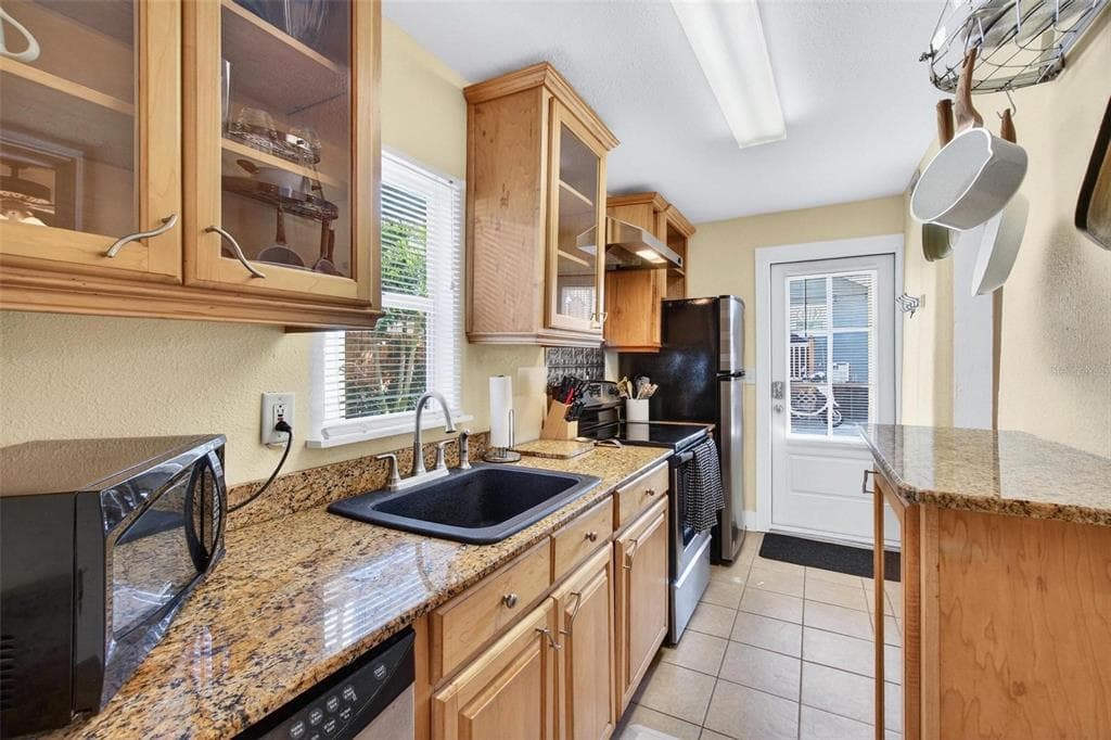 509 29TH AVENUE S # C, ST PETERSBURG, FL 33705 — zdjęcie 3