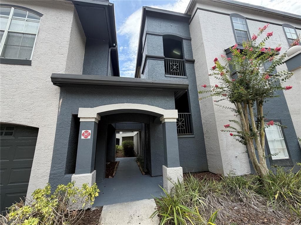 13210 ARBOR ISLE DR # 102, TEMPLE TERRACE, FL 33637 — zdjęcie 2