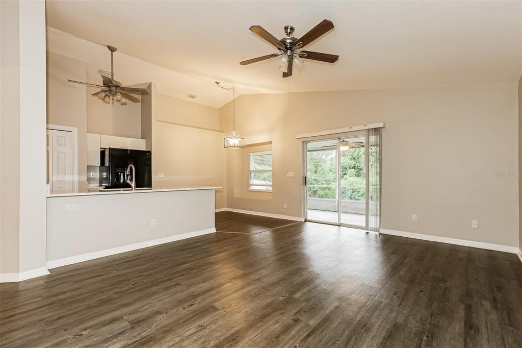 823 ROCKY MOUNTAIN COURT, VALRICO, FL 33594 — zdjęcie 3
