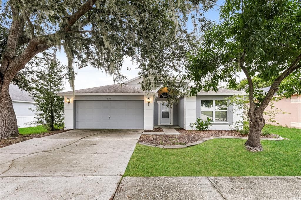 823 ROCKY MOUNTAIN COURT, VALRICO, FL 33594