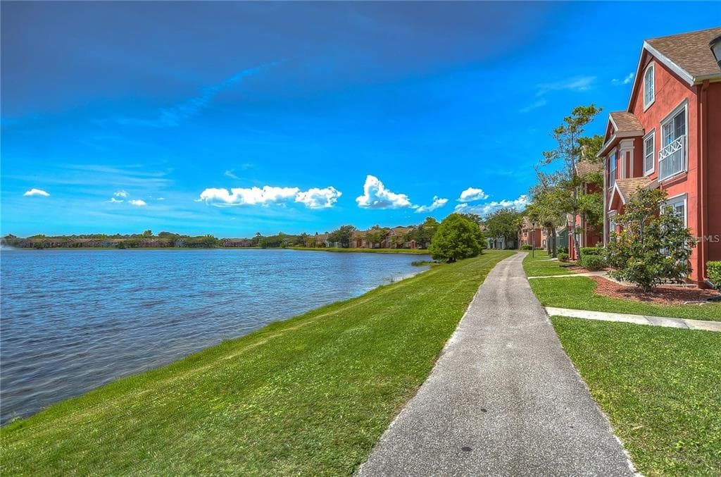 9034 LAKE CHASE ISLAND WAY # 9034, TAMPA, FL 33626 — zdjęcie 4