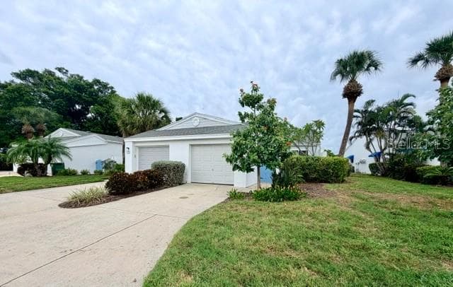 950 WATERSIDE LANE, BRADENTON, FL 34209