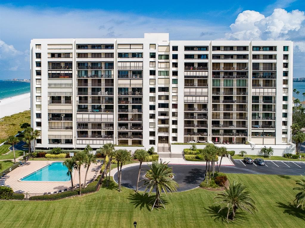1460 GULF BOULEVARD # 302, CLEARWATER, FL 33767
