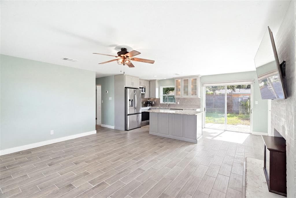 8765 55TH WAY N, PINELLAS PARK, FL 33782 — zdjęcie 2