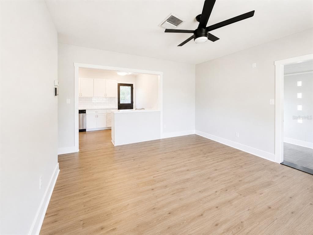 4200 BLUEFISH DRIVE SE, ST PETERSBURG, FL 33705 — zdjęcie 4