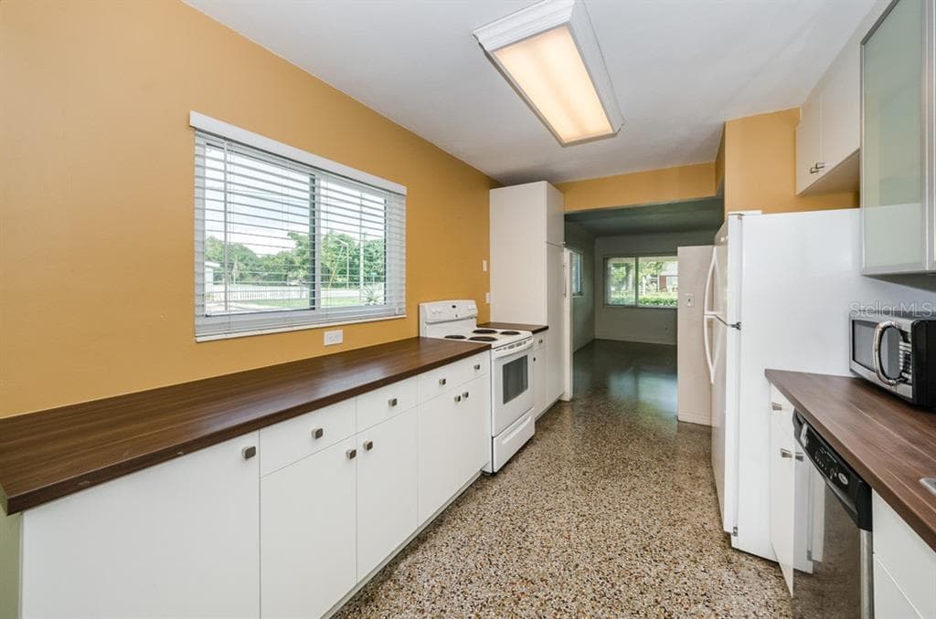 5401 5TH AVENUE N, ST PETERSBURG, FL 33710 — zdjęcie 5