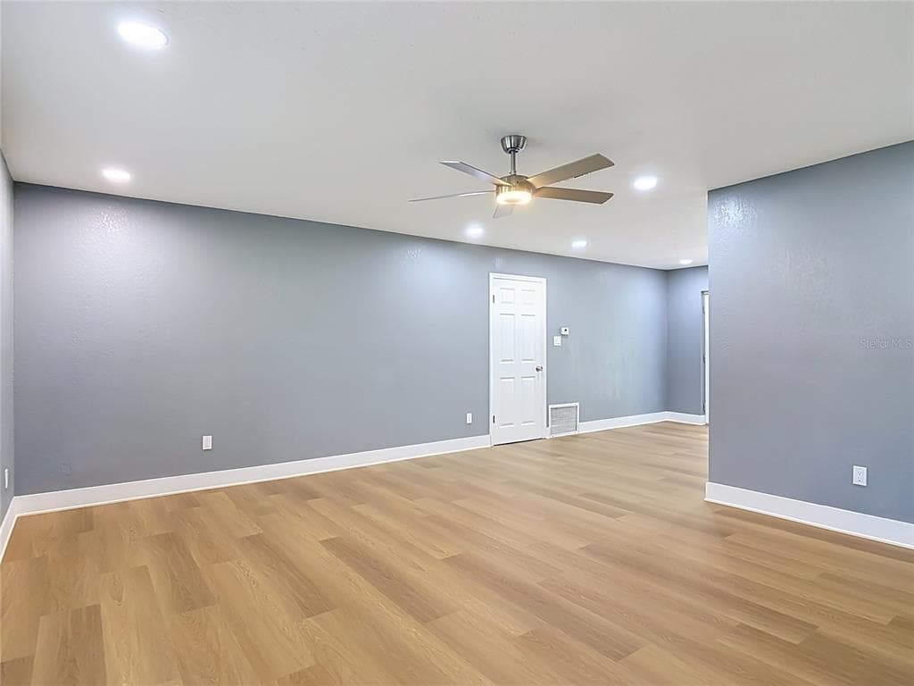 730 E 9TH STREET, APOPKA, FL 32703 — zdjęcie 4