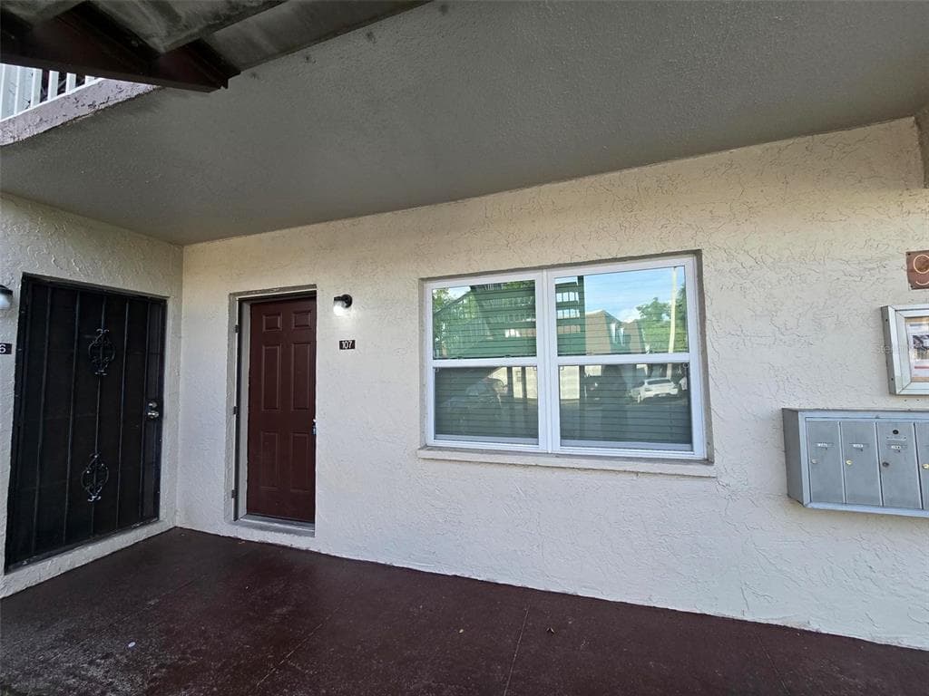 9009 TUDOR DRIVE # G107, TAMPA, FL 33615 — zdjęcie 2